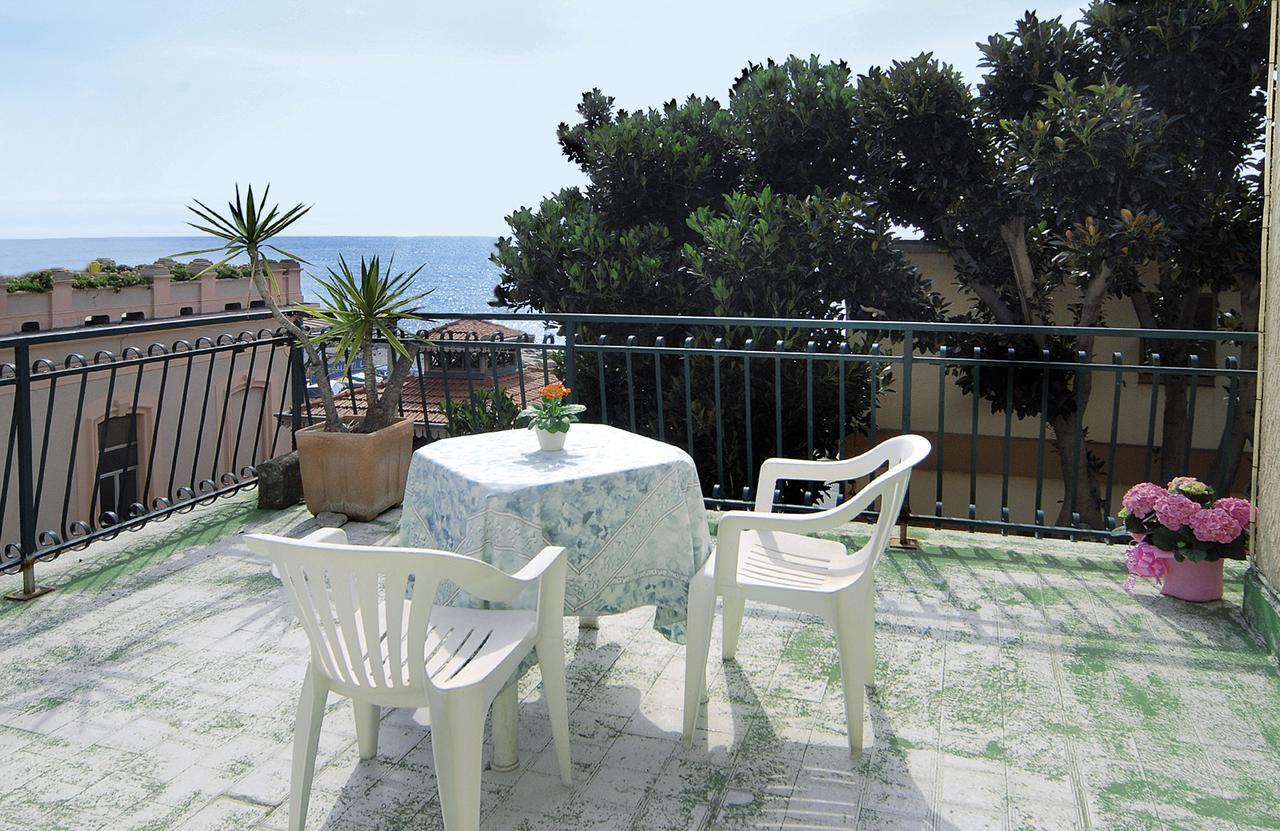 Albergo Savoia Ospedaletti Extérieur photo