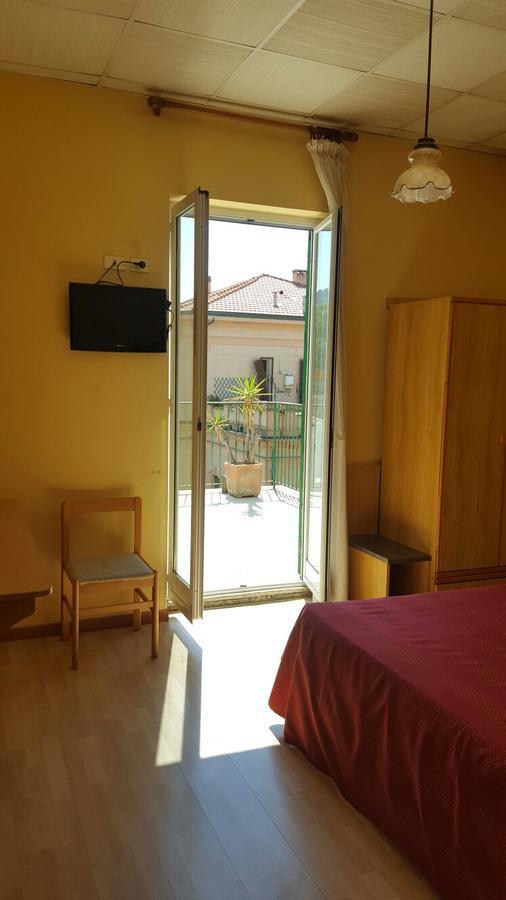 Albergo Savoia Ospedaletti Extérieur photo